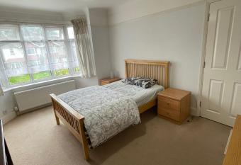 Nharakat Mansion allows 18 year olds to book a room