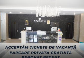 Hotel Nevada has Balcony rooms