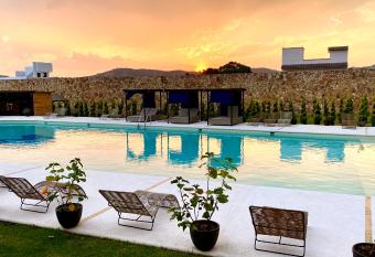 Hotel Boutique Matea Inn has Balcony rooms