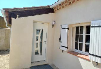 Bienvenue en Provence allows 18 year olds to book a room