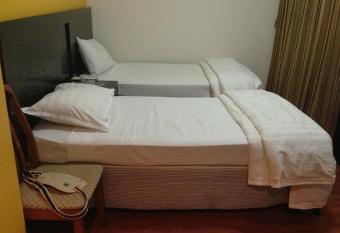 Abm6 has rooms with a private hot tub