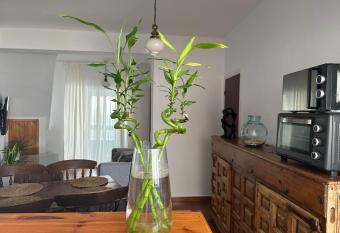 Acogedora     Casa Ramon     allows 18 year olds to book a room