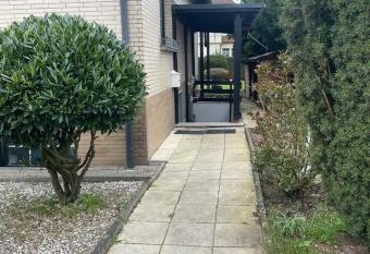 Sleap-Happy has Balcony rooms