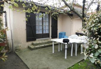BLANCHE NEIGE has Balcony rooms