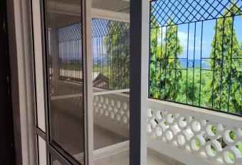 NYALI ELEGANT FURNISHED STUDIO NEAR CITY MALL allows 18 year olds to book a room