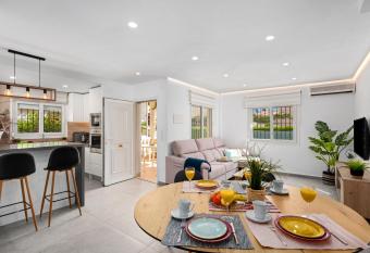 Casa Estaca has Balcony rooms