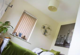 Stoke-On-Trent has Balcony rooms