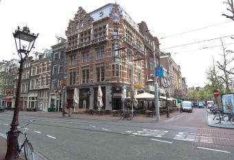 City Hotel has Smoking/Balcony rooms