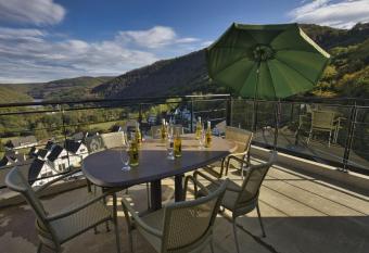 Luxurious penthouse with wellness area, in nature has rooms with a private hot tub