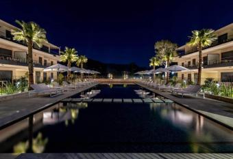 Excellent apartments in a great location on the C  te d Azur has Balcony rooms