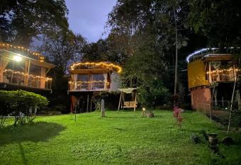 Finca Agualinda allows 18 year olds to book a room