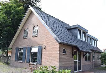 Spacious farmhouse with a barbecue near the Veluwe has Balcony rooms