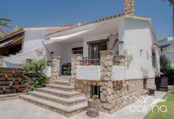 Casa Badia by MarCalma has Balcony rooms