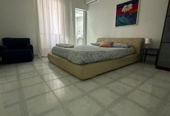 Gioia Guest House has Balcony rooms