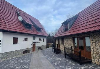 Rustic Lodge Plitvice has Balcony rooms
