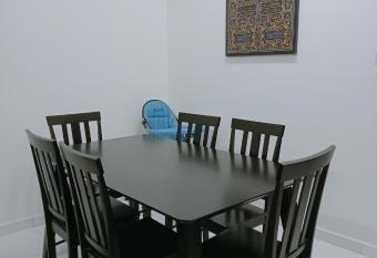 Homestay Triple Q Manjung has Balcony rooms