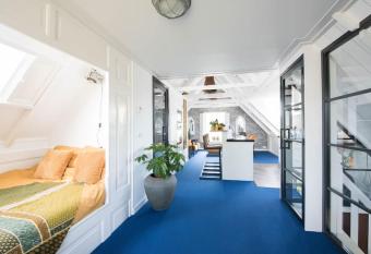 Bijzonder overnachten aan het water 11stedenroute allows 18 year olds to book a room