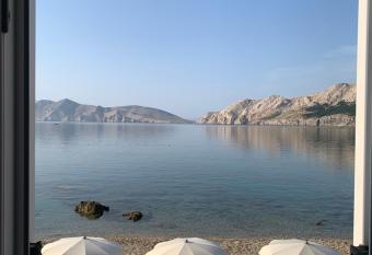 Marija Ser  i      Narca    has Balcony rooms