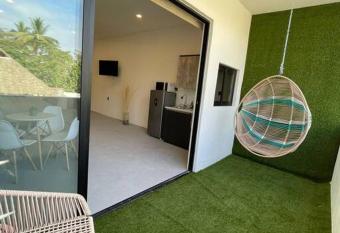 Ocean Studio has Balcony rooms