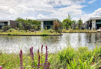 Detached, light chalet with dishwasher not far from Hoorn has Balcony rooms