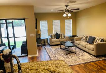 D   Vine Home away from Home has Balcony rooms