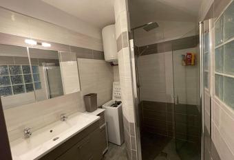 Maison proche plage saint Brevin les pins has Balcony rooms