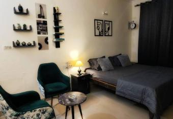 Condo in zirakpur has Balcony rooms