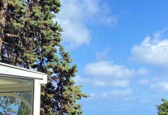 Maison proven  ale vue mer has Balcony rooms