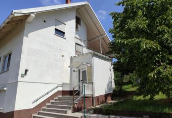 Esma has Balcony rooms