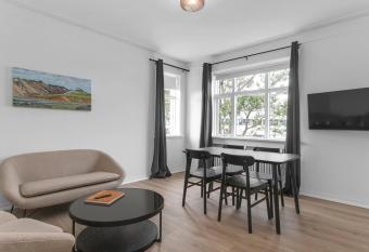 Eiriksgata Apartments by Heimaleiga has Balcony rooms