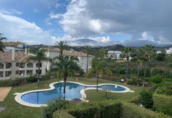 Apartamento en Estepona allows 18 year olds to book a room