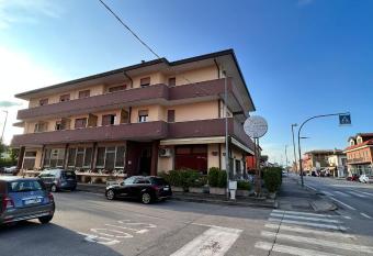 Hotel Colonna has Balcony rooms