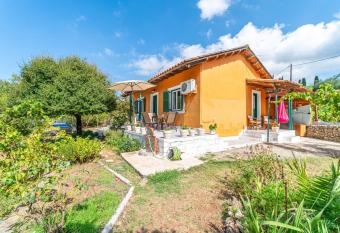 Edem Garden has Balcony rooms