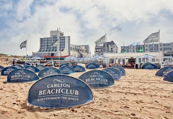 Carlton Beach has Balcony rooms