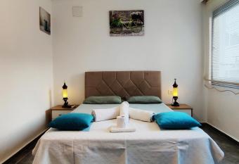 Arslan Homes 2 allows 18 year olds to book a room