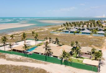 New seafront villa, on the kite spot has Balcony rooms