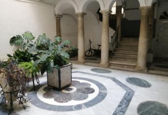 APARTAMENTO GASPAR DEL PINO allows 18 year olds to book a room