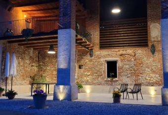 Bed and Breakfast Caplin has Balcony rooms