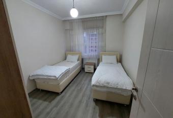 Sancak mahallesi didem sokak yomra prens park sitesi n / Yomra TRABZON has Balcony rooms