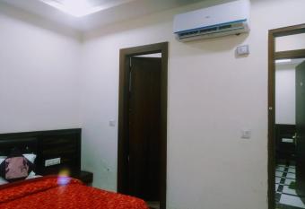 The Corridor Home Stay has Balcony rooms