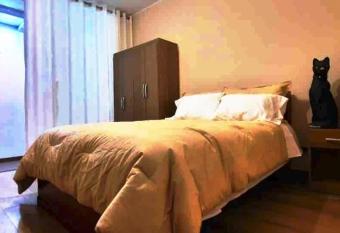 CASA HOSPEDAJE allows 18 year olds to book a room