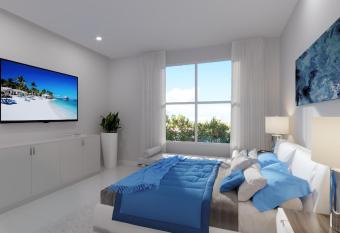 Ocean Club Treasure Island Hotel has rooms with a private hot tub