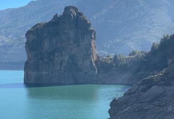 CASA RURAL LAS GOLONDRINAS allows 18 year olds to book a room