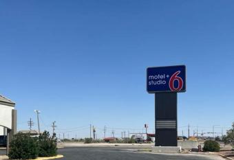 Studio 6 Pecos. Tx allows 18 year olds to book a room