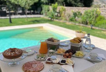 Quintal do Gr  mio has Balcony rooms