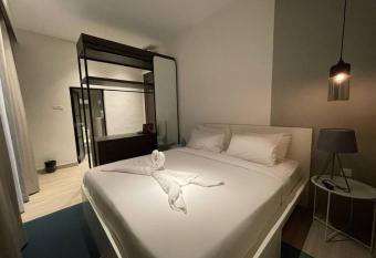 Monde Residence H12 Batam Centre has Balcony rooms