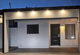 Un hogar lejos de tu hogar has Balcony rooms