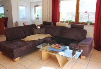 Ferienwohnung Link allows 18 year olds to book a room