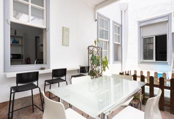 Live Tenerife Wanderlust Hostel allows 18 year olds to book a room