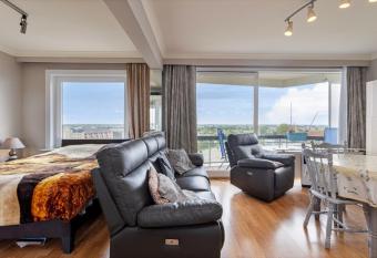 Studio des Dunes has Balcony rooms